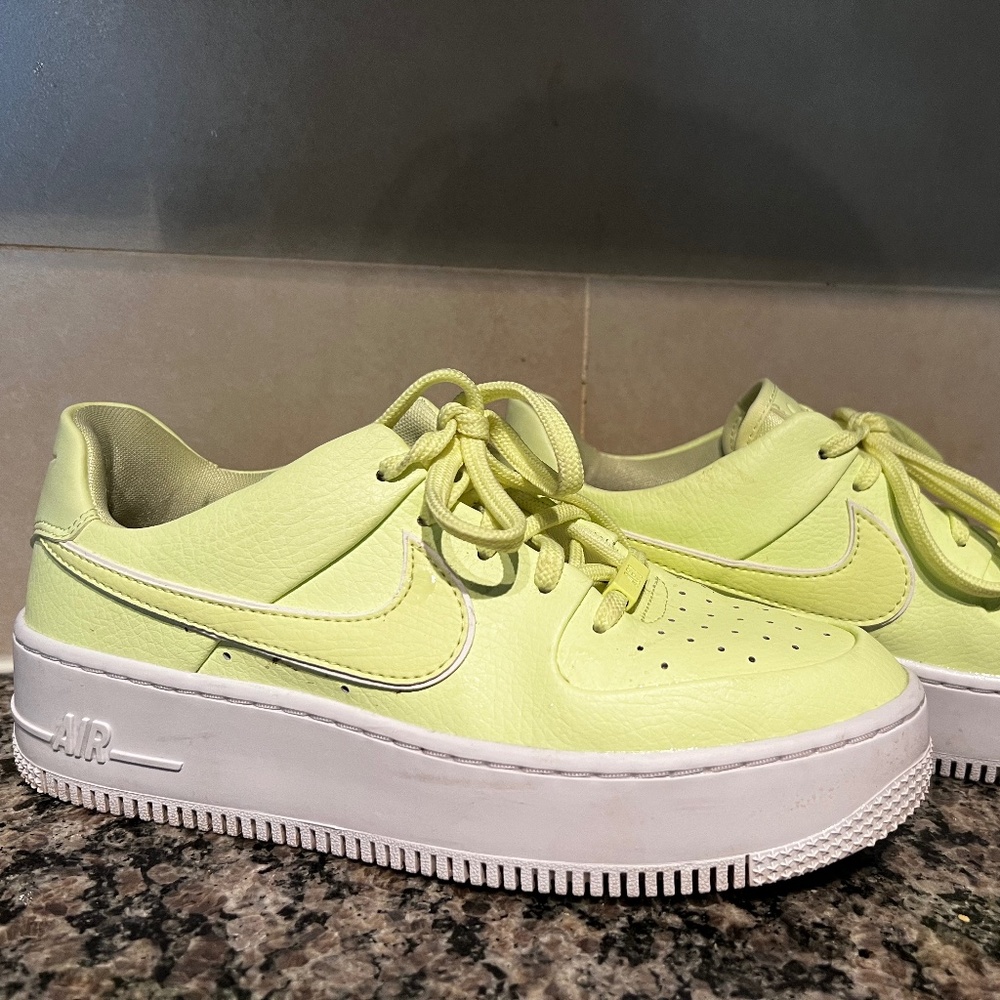 Green Nike Air Force1
